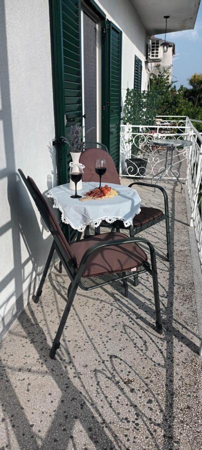 Anna Lägenhet Biograd Na Moru Exteriör bild